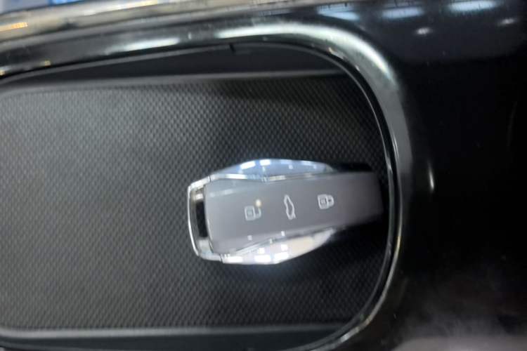 Used JAC Yiwei 3 2023 405km Air Vehicle Key