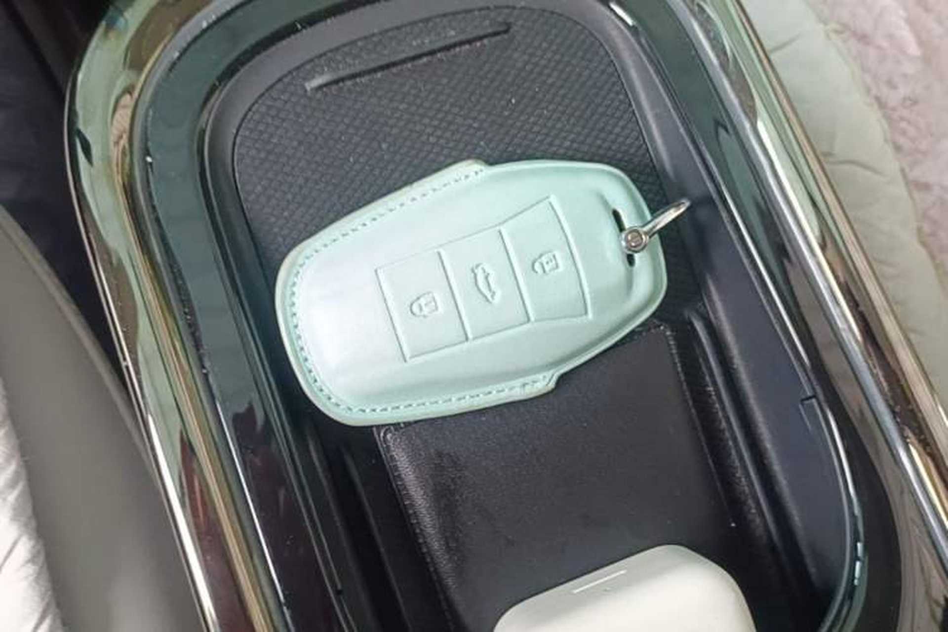 Used JAC Yiwei 3 2023 405km Air Vehicle Key