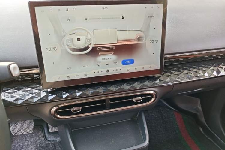 Used JAC Yiwei 3 2024 Zhiai Edition 505km Champion Version Audio And AC Panel