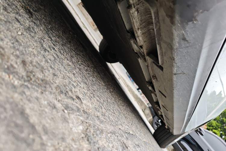 Used JAC Yiwei 3 2024 Zhi'ai Edition 330km Air Chassis Front Left