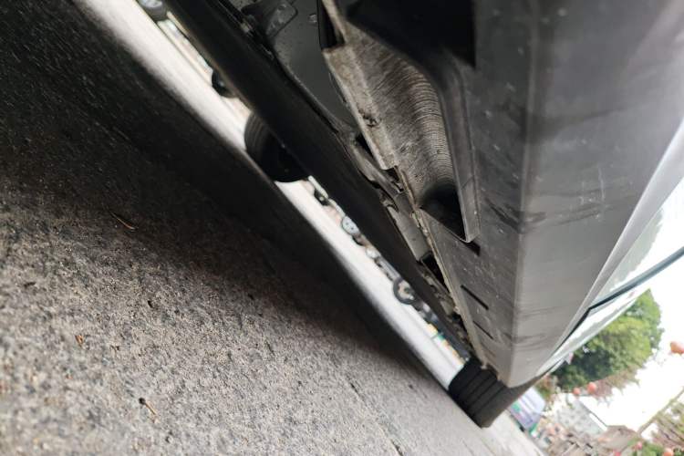 Used JAC Yiwei 3 2024 Zhi'ai Edition 330km Air Chassis Rear Right