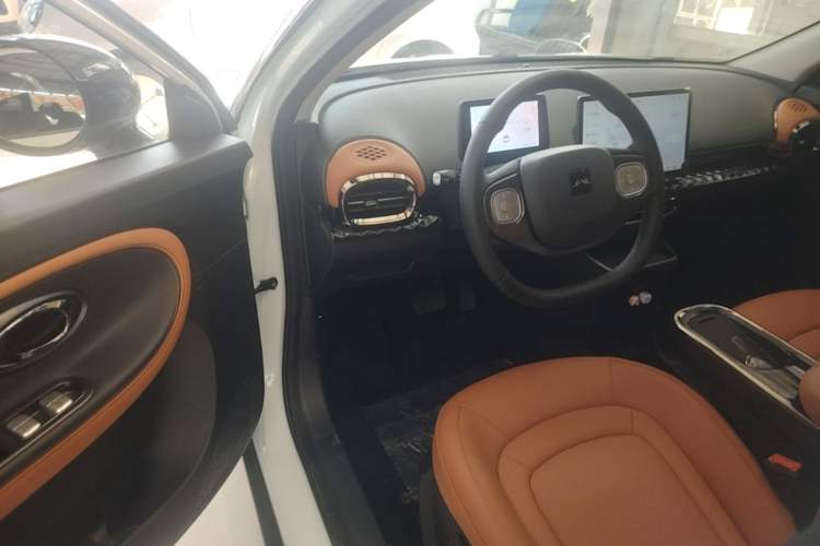 Used JAC Yiwei 3 2024 Beloved Edition 330km Air+ Driver Seat