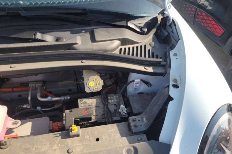 Used JAC Yiwei 3 2024 Zhi'ai Edition 330km Lite Engine Bay Left