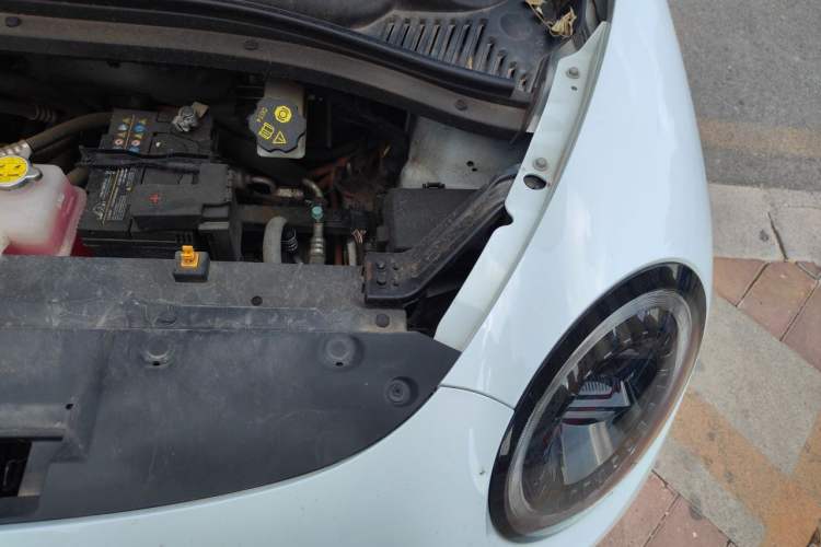 Used JAC Yiwei 3 2024 Charming Edition 405km Lite Engine Bay Left