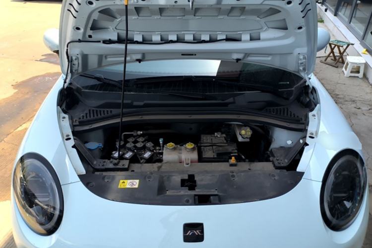 Used JAC Yiwei 3 2024 Zhiai Edition 505km Champion Version Engine Bay