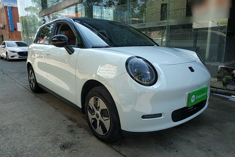 Used JAC Yiwei 3 2024 Beloved Edition 330km Air+ Front Right 45 Deg