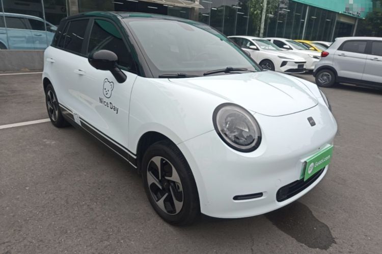 Used JAC Yiwei 3 2024 Zhi'ai Edition 330km Air Front Right 45 Deg
