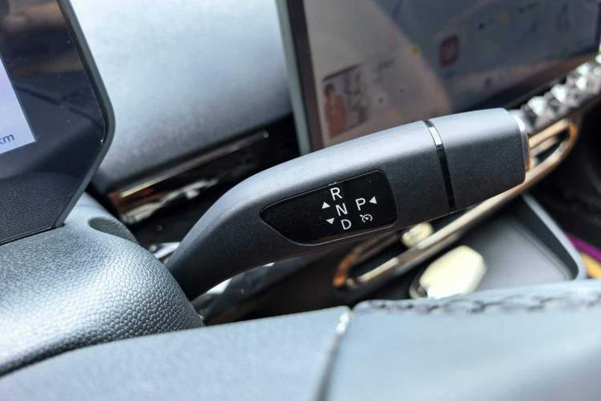 Used JAC Yiwei 3 2024 Zhi'ai Edition 330km Air Interior 6