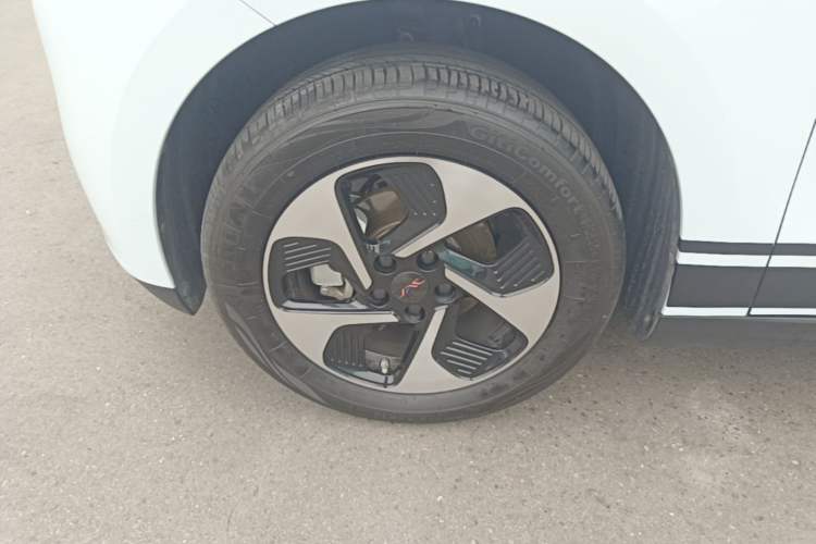 Used JAC Yiwei 3 2024 Zhi'ai Edition 330km Air Left Front Wheel Hub
