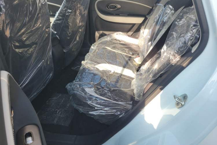 Used JAC Yiwei 3 2024 Zhi'ai Edition 330km Lite Left Rear Seat