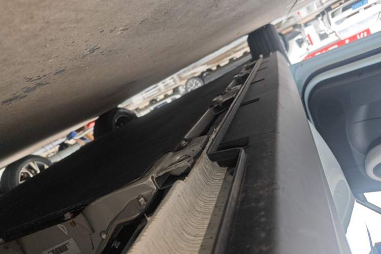 Used JAC Yiwei 3 2024 Zhi'ai Edition 330km Lite Left Side Sill