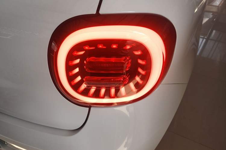 Used JAC Yiwei 3 2024 Beloved Edition 330km Air+ Right Rear Taillight