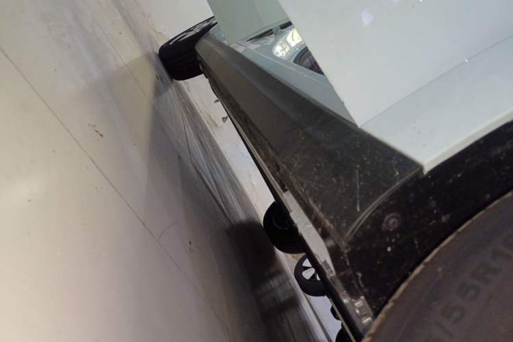 Used JAC Yiwei 3 2024 Zhi'ai Edition 330km Air Right Side Sill