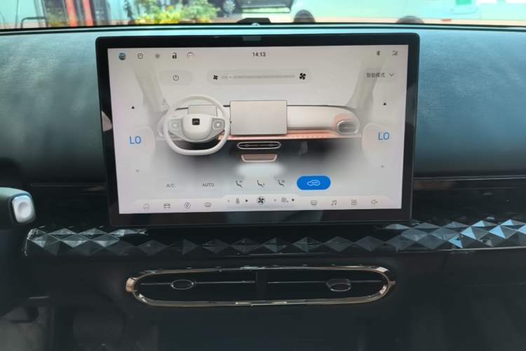 Used JAC Yiwei 3 2024 Zhi'ai Edition 330km Air Audio And AC Panel