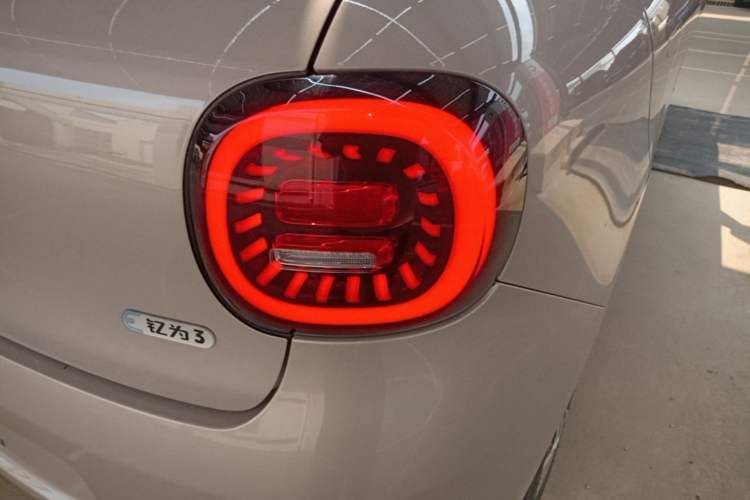 Used JAC Yiwei 3 2024 Zhi'ai Edition 330km Air Right Rear Taillight