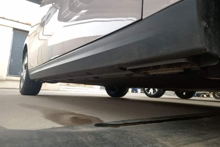 Used JAC Yiwei 3 2024 Zhi'ai Edition 330km Air Right Side Sill