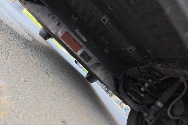 Used JAC Yiwei 3 2024 Zhi'ai Edition 330km Air Chassis Rear