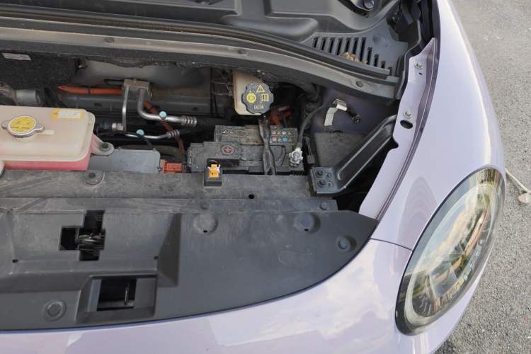 Used JAC Yiwei 3 2024 Zhi'ai Edition 330km Air Engine Bay Left
