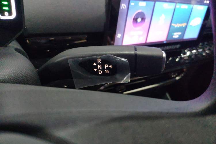 Used JAC Yiwei 3 2024 Zhi'ai Edition 330km Lite Gear Lever