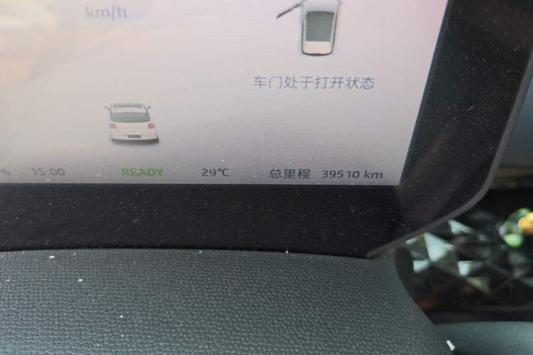 Used JAC Yiwei 3 2024 Zhi'ai Edition 330km Air Odometer Close Up