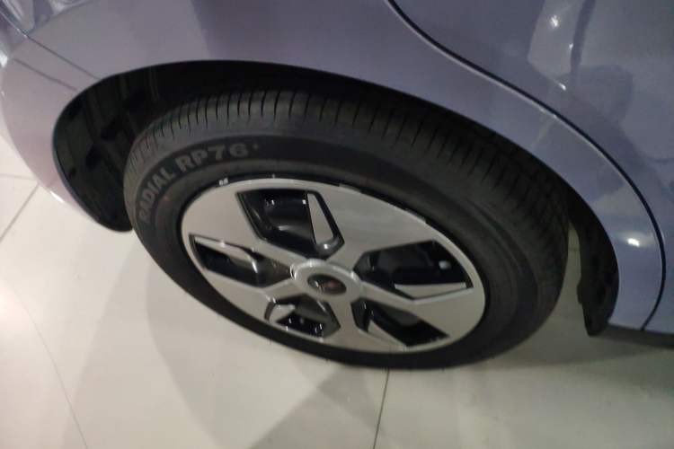 Used JAC Yiwei 3 2024 Zhi'ai Edition 330km Lite Right Rear Wheel Hub