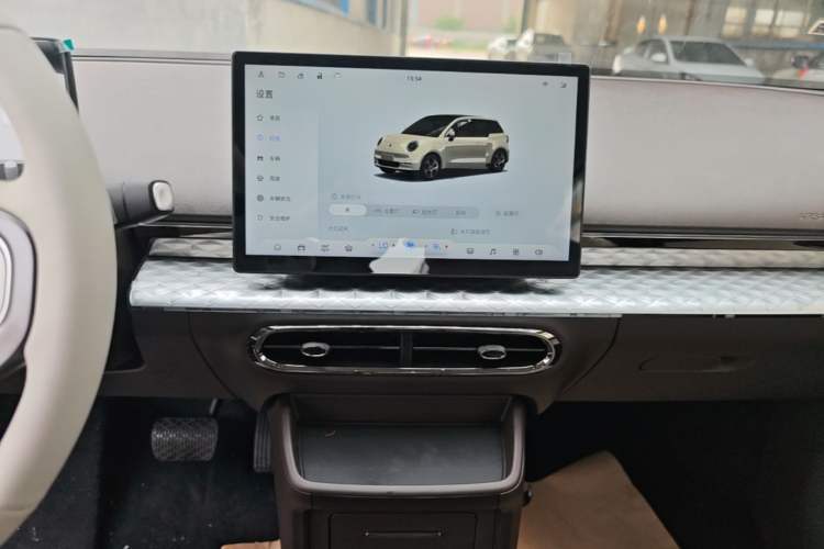 Used JAC Yiwei 3 2024 Beloved Edition 330km Air+ Audio And AC Panel