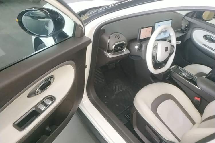 Used JAC Yiwei 3 2024 Zhi'ai Edition 330km Air Driver Seat