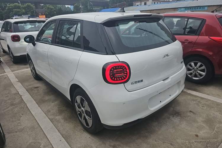 Used JAC Yiwei 3 2024 Zhi'ai Edition 330km Lite Exterior 2