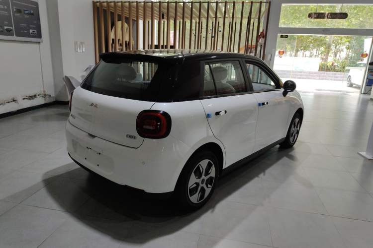 Used JAC Yiwei 3 2024 Beloved Edition 330km Air+ Exterior 3