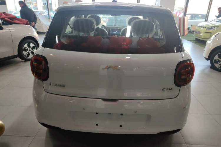 Used JAC Yiwei 3 2024 Zhi'ai Edition 330km Lite Exterior 4