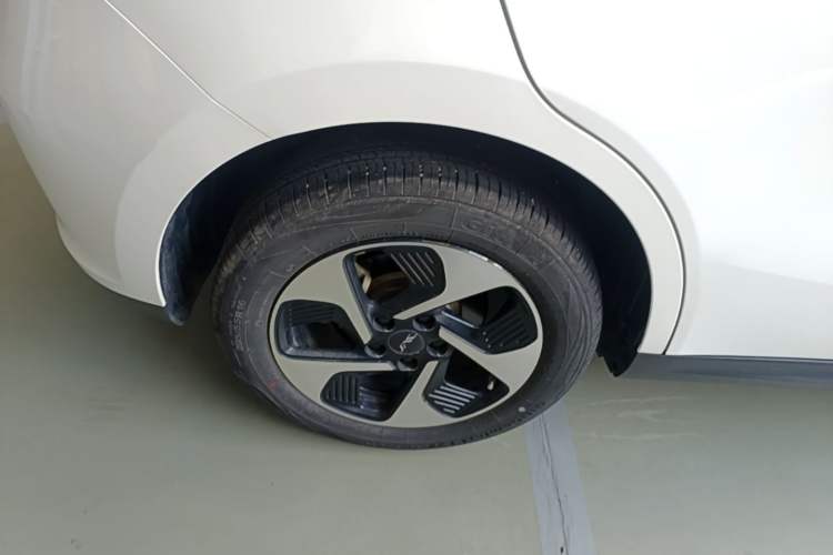 Used JAC Yiwei 3 2024 Zhi'ai Edition 330km Air Exterior 5
