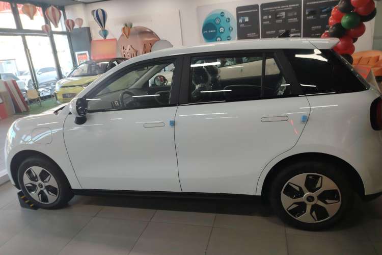 Used JAC Yiwei 3 2024 Zhi'ai Edition 330km Lite Exterior 5