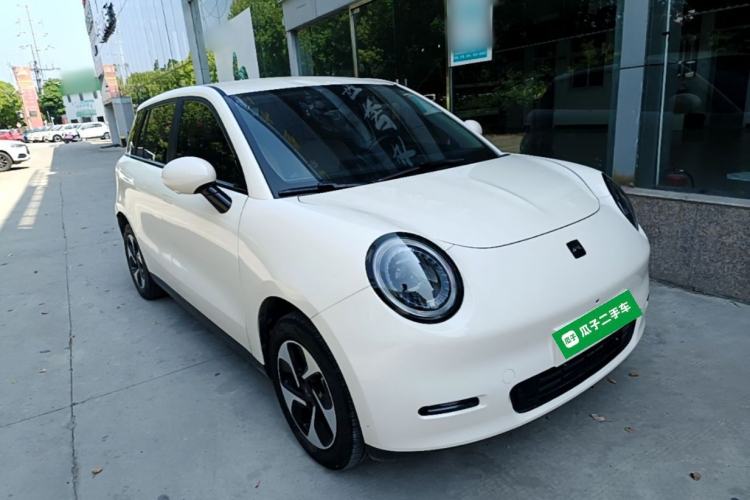 Used JAC Yiwei 3 2024 Beloved Edition 330km Air+ Front Right 45 Deg