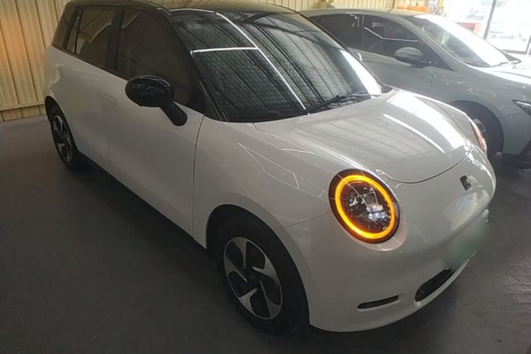 Used JAC Yiwei 3 2024 Zhi'ai Edition 330km Air Front Right 45 Deg