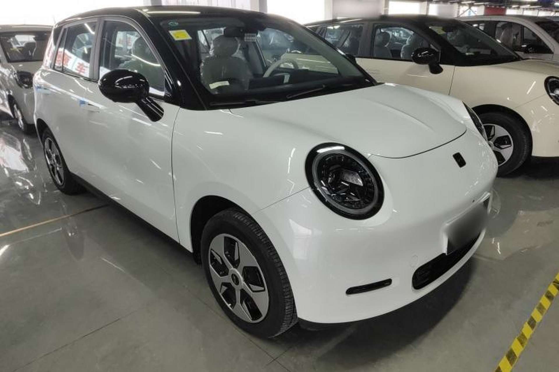 Used JAC Yiwei 3 2024 Beloved Edition 330km Air+ Front Right 45 Deg