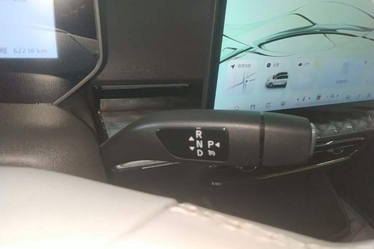 Used JAC Yiwei 3 2024 Zhi'ai Edition 330km Air Gear Lever