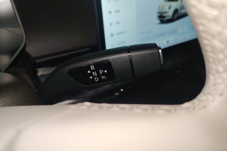 Used JAC Yiwei 3 2024 Zhi'ai Edition 330km Air Gear Lever