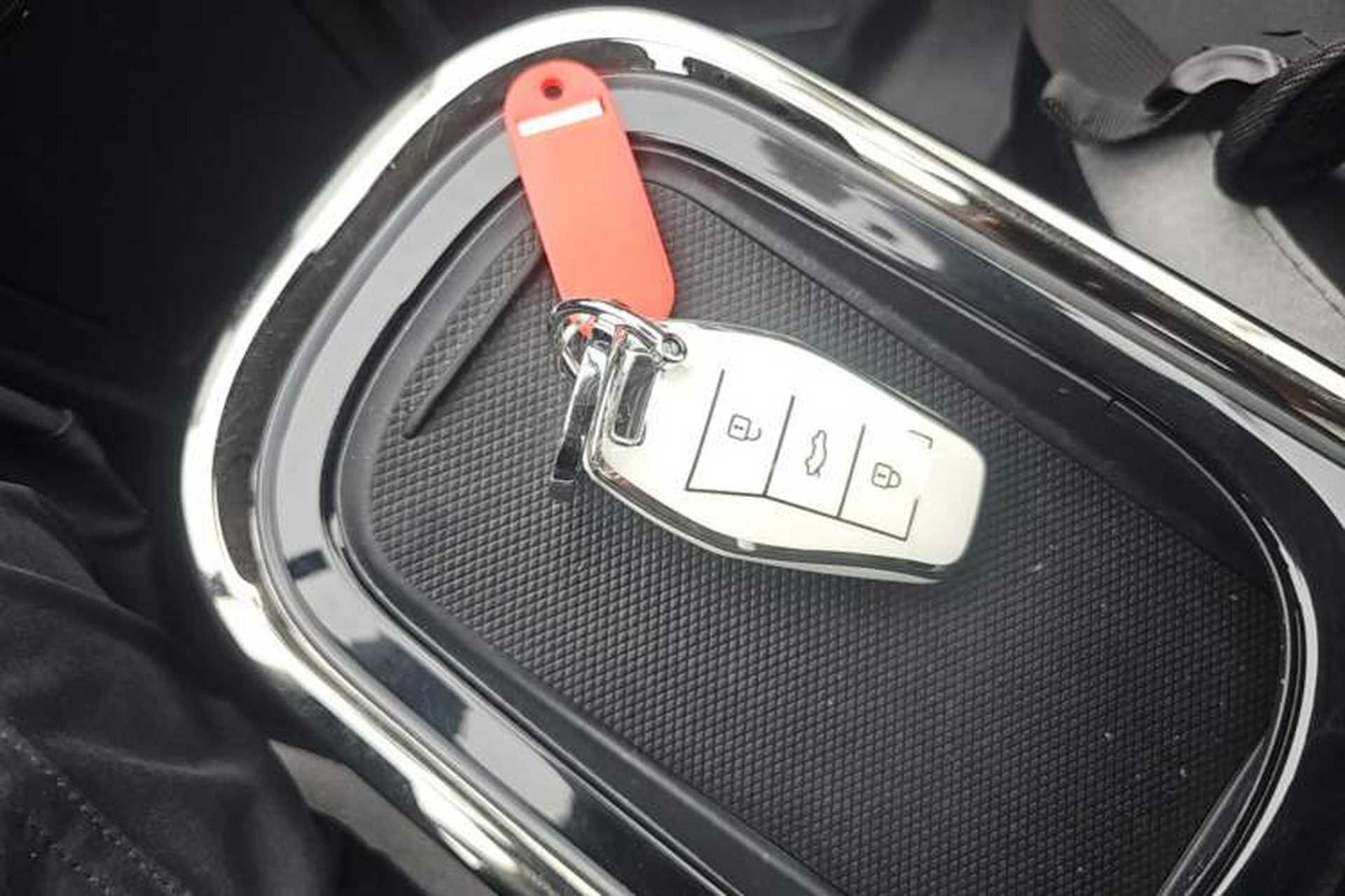 Used JAC Yiwei 3 2024 Zhi'ai Edition 330km Lite Interior 1