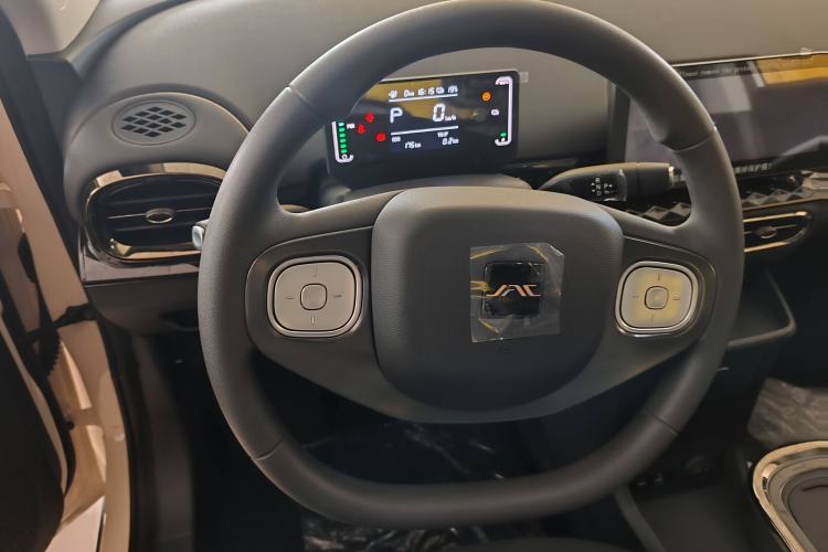 Used JAC Yiwei 3 2024 Zhi'ai Edition 330km Lite Interior 2