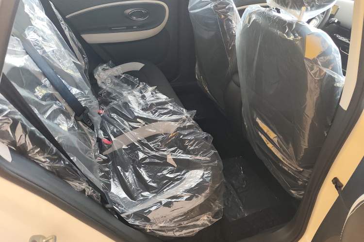 Used JAC Yiwei 3 2024 Zhi'ai Edition 330km Lite Interior 7