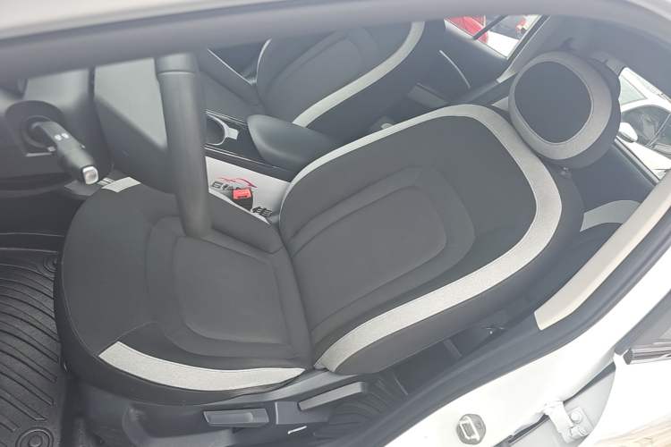Used JAC Yiwei 3 2024 Zhi'ai Edition 330km Lite Left Front Seat