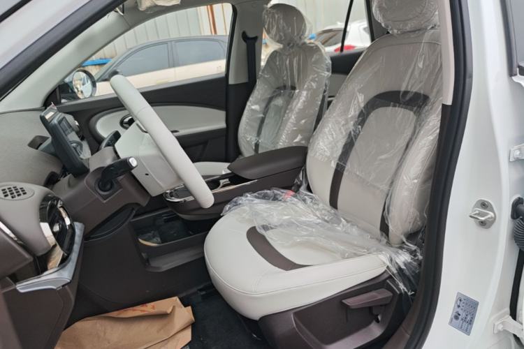 Used JAC Yiwei 3 2024 Beloved Edition 330km Air+ Left Front Seat