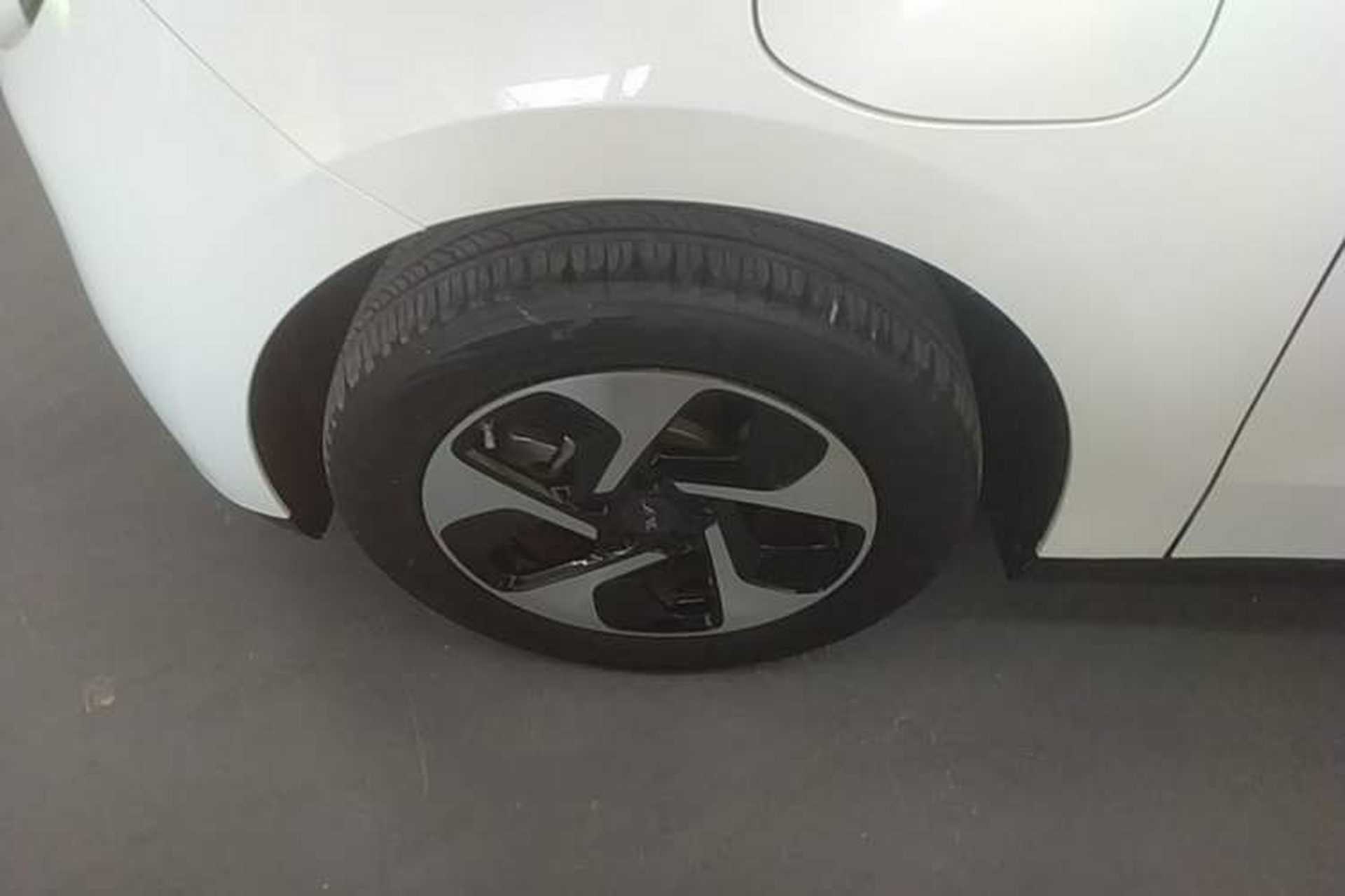 Used JAC Yiwei 3 2024 Zhi'ai Edition 330km Air Left Front Wheel Hub