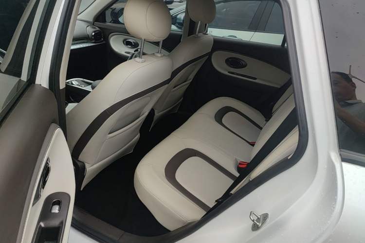 Used JAC Yiwei 3 2024 Zhi'ai Edition 330km Air Left Rear Seat