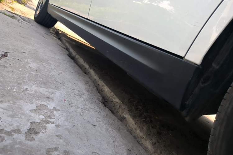 Used JAC Yiwei 3 2024 Zhi'ai Edition 330km Air Left Side Sill