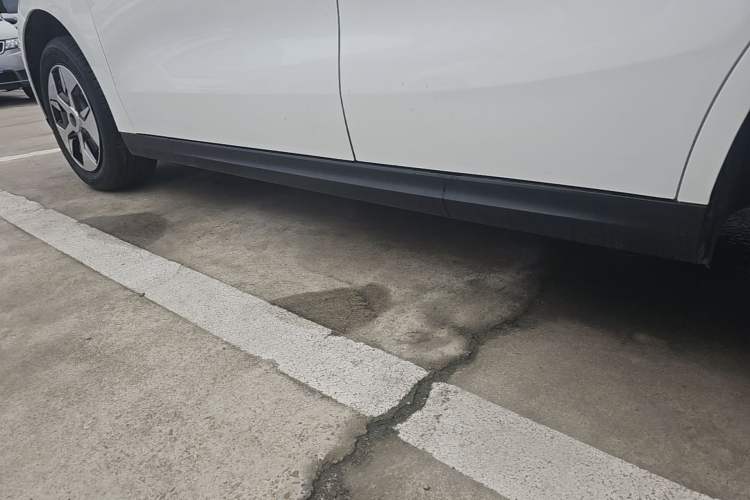 Used JAC Yiwei 3 2024 Zhi'ai Edition 330km Lite Left Side Sill