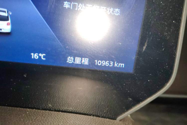 Used JAC Yiwei 3 2024 Zhi'ai Edition 330km Air Odometer Close Up