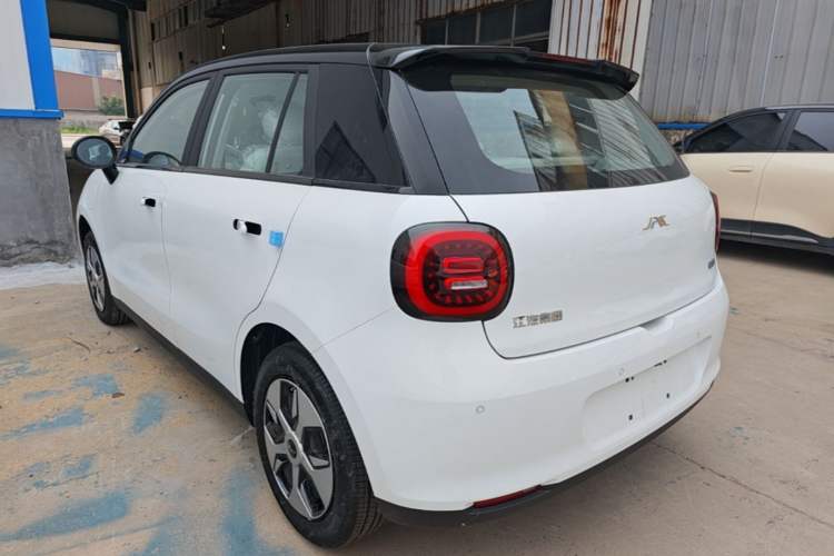 Used JAC Yiwei 3 2024 Beloved Edition 330km Air+ Rear Left 45 Deg