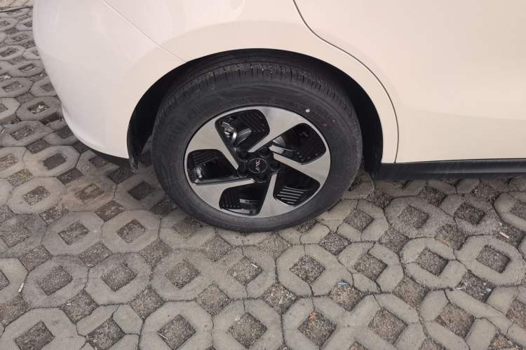 Used JAC Yiwei 3 2024 Charming Edition 405km Lite Right Rear Wheel Hub