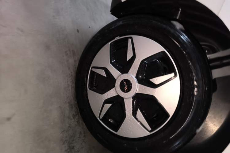 Used JAC Yiwei 3 2024 Beloved Edition 330km Air+ Right Rear Wheel Hub